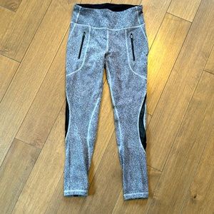 Lululemon High Rise Legging- Size 6